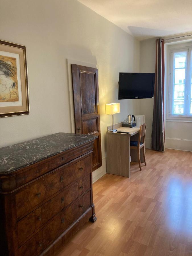 Hotel De La Poste Pouilly-en-Auxois Bagian luar foto
