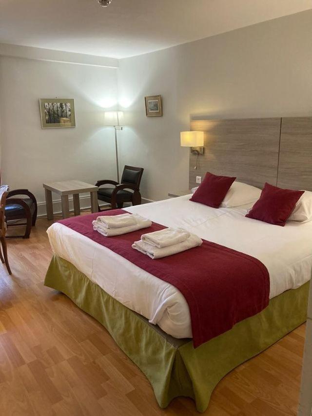 Hotel De La Poste Pouilly-en-Auxois Bagian luar foto